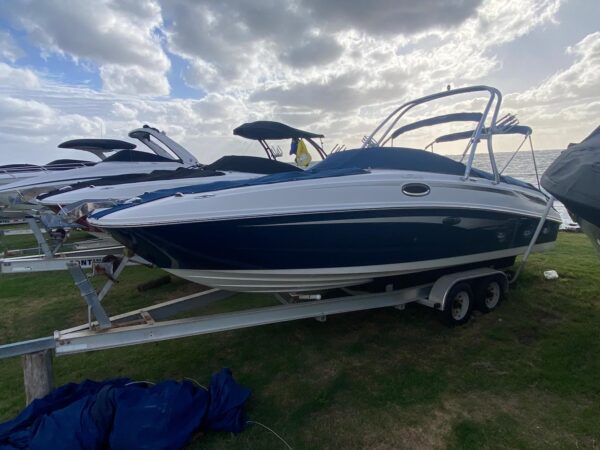 Sea Ray 280 Sundeck - Imagen 2