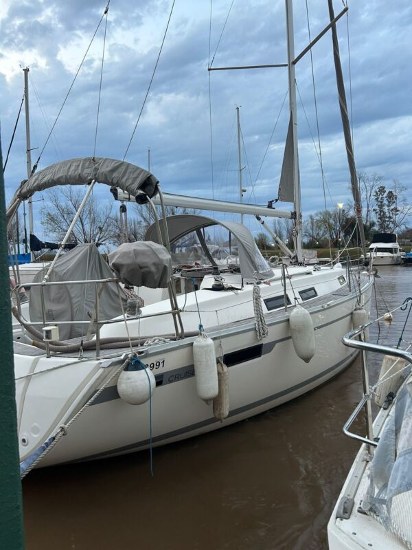 Bavaria Cruiser 32 - Imagen 3